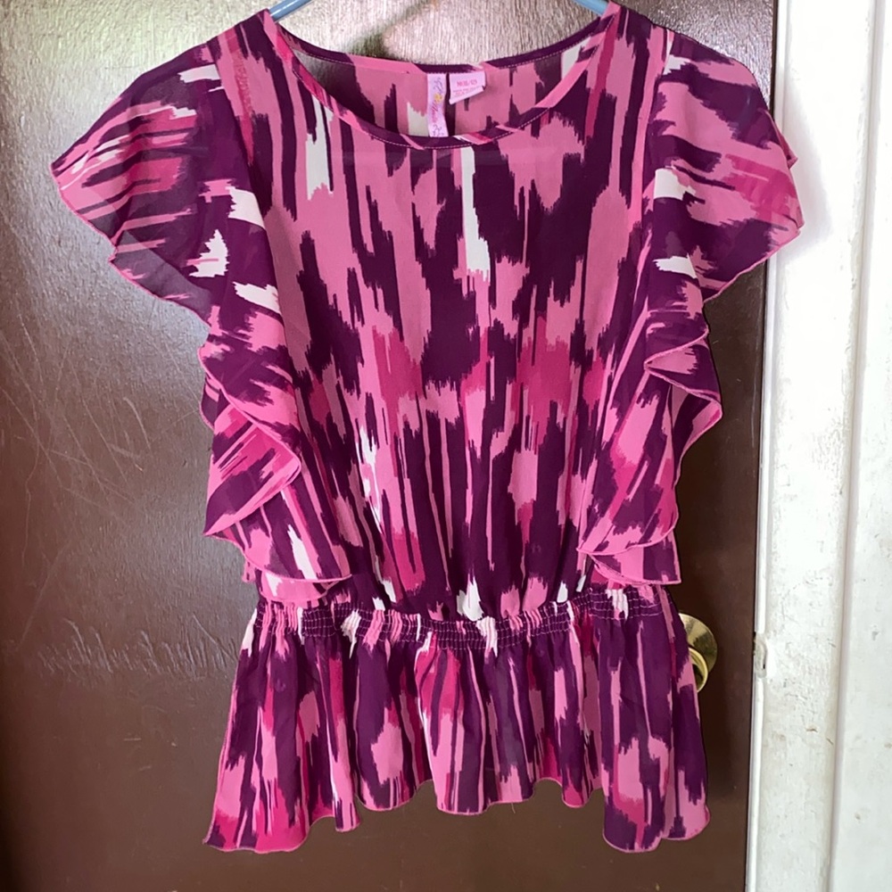 Women’s top 💋💋💋